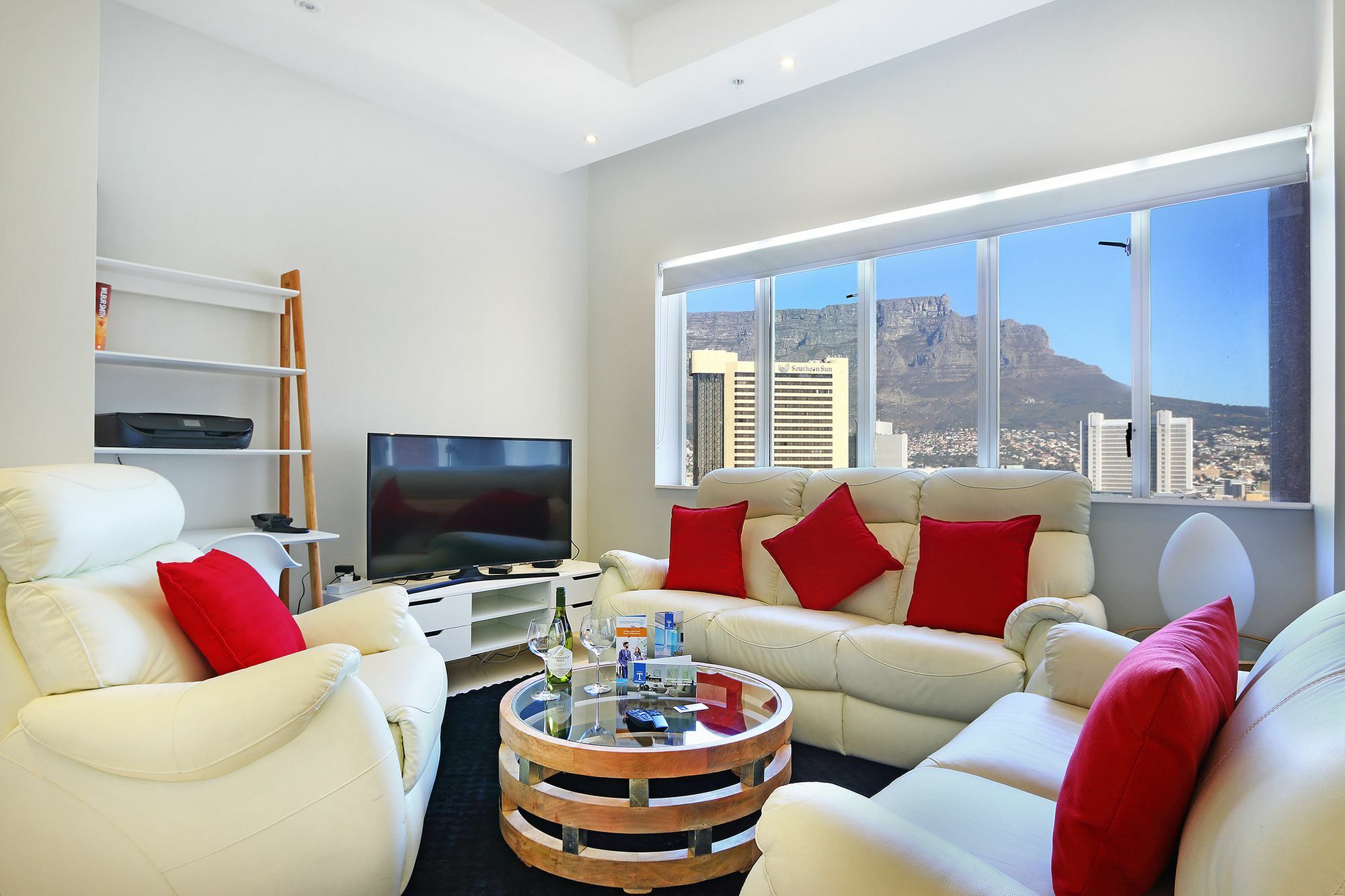 Triangle Luxury Suites By Totalstay Cape Town Exterior photo