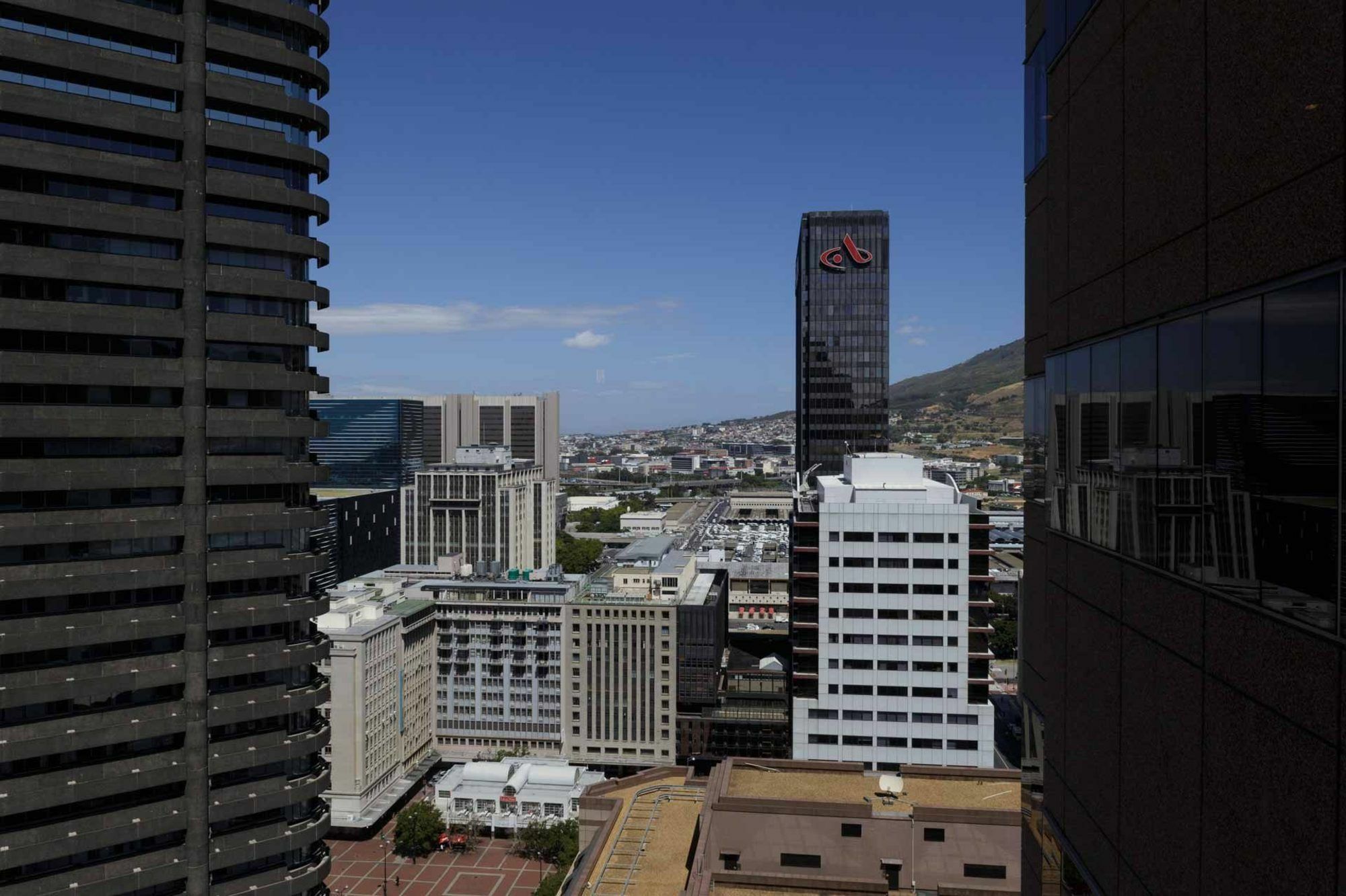 Triangle Luxury Suites By Totalstay Cape Town Exterior photo